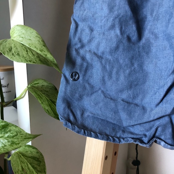 Lululemon chambray exercise top - Picture 1 of 3